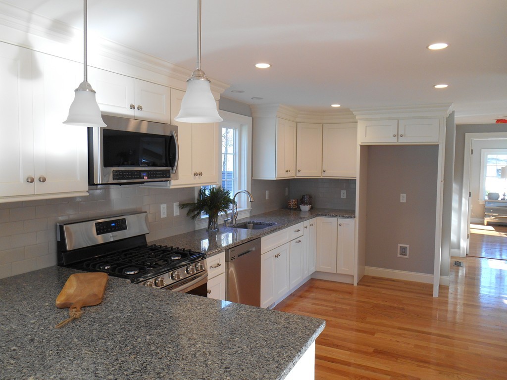 8 Chandler Road Wilmington, MA 01887 - Photo 5 of 22 Gallery Image 5