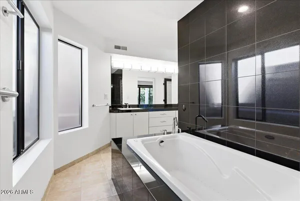 $3,800 | 5309 North 24th Place, Phoenix, AZ 85016