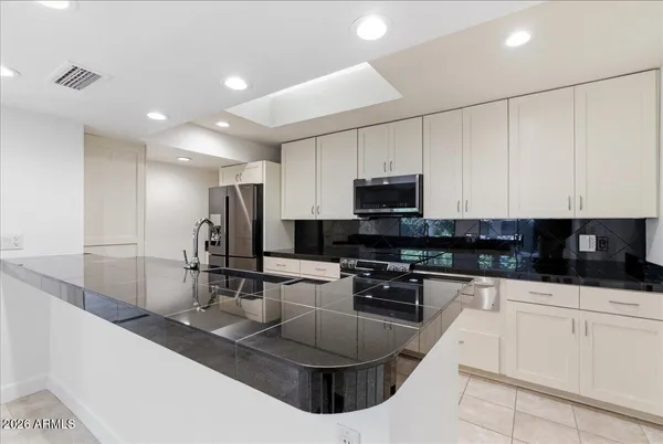 $3,800 | 5309 North 24th Place, Phoenix, AZ 85016