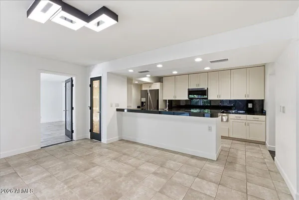 $3,800 | 5309 North 24th Place, Phoenix, AZ 85016