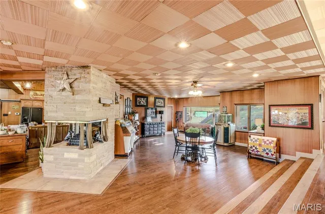 $650,000 | 1 Stone Street, Moberly, MO 65270