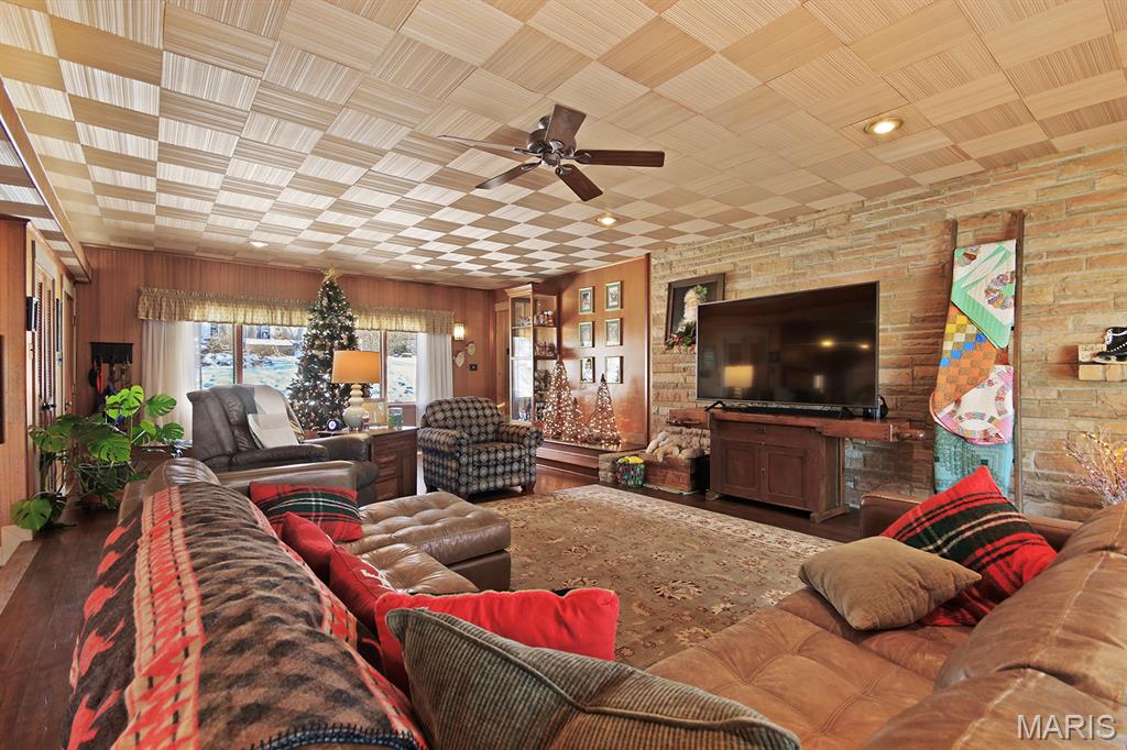 1 Stone Street Moberly, MO 65270 - Photo 12 of 92