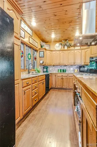 $650,000 | 1 Stone Street, Moberly, MO 65270