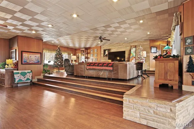 $650,000 | 1 Stone Street, Moberly, MO 65270