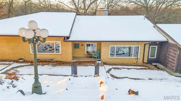 $624,900 | 1 Stone Street, Moberly, MO 65270