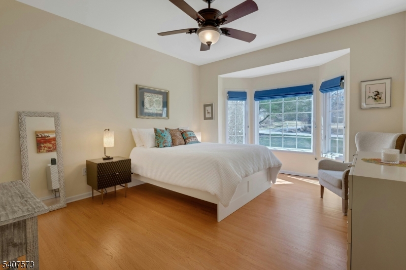 1 Bell Court Chester, NJ 07930 - Photo 15 of 37