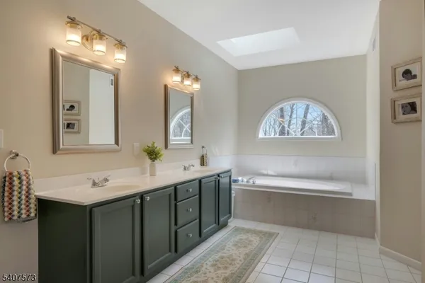 $1,250,000 | 1 Bell Court, Chester, NJ 07930