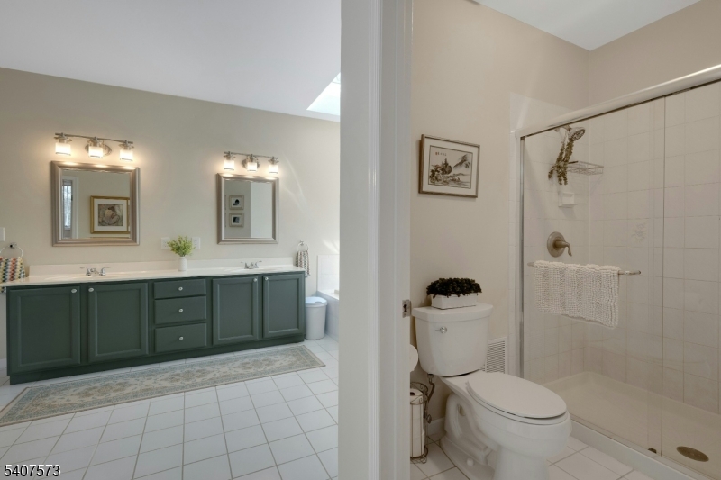 1 Bell Court Chester, NJ 07930 - Photo 22 of 37