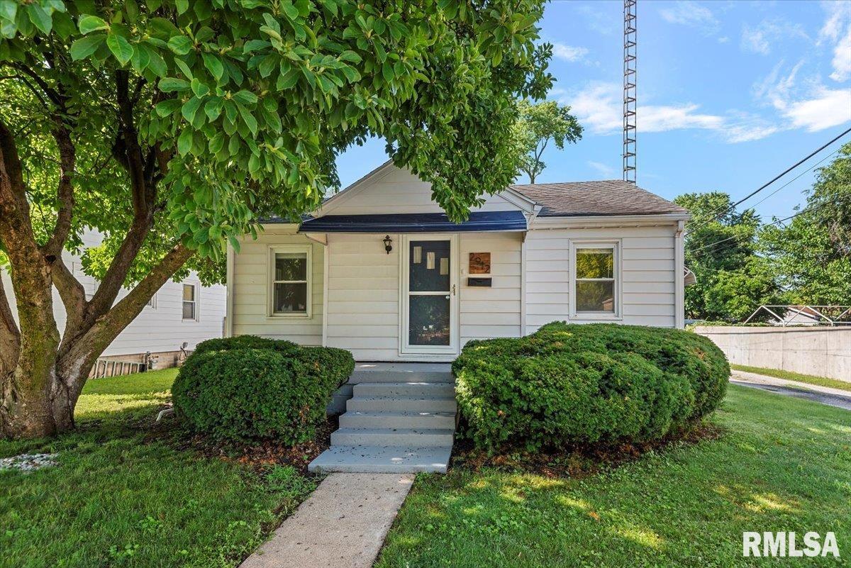 2912 East Enos Avenue Springfield, IL 62702 - Photo 1 of 24 Gallery Image 1
