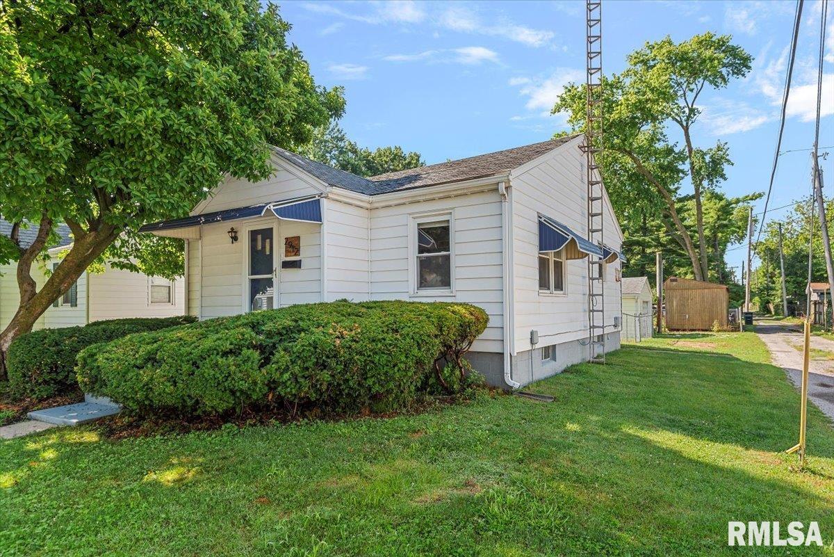 2912 East Enos Avenue Springfield, IL 62702 - Photo 2 of 24 Gallery Image 2