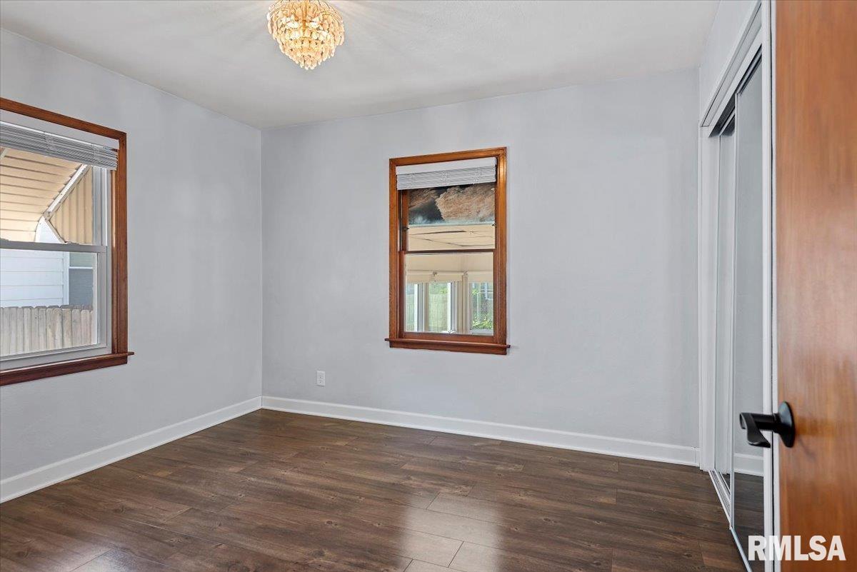 2912 East Enos Avenue Springfield, IL 62702 - Photo 10 of 24 Gallery Image 10