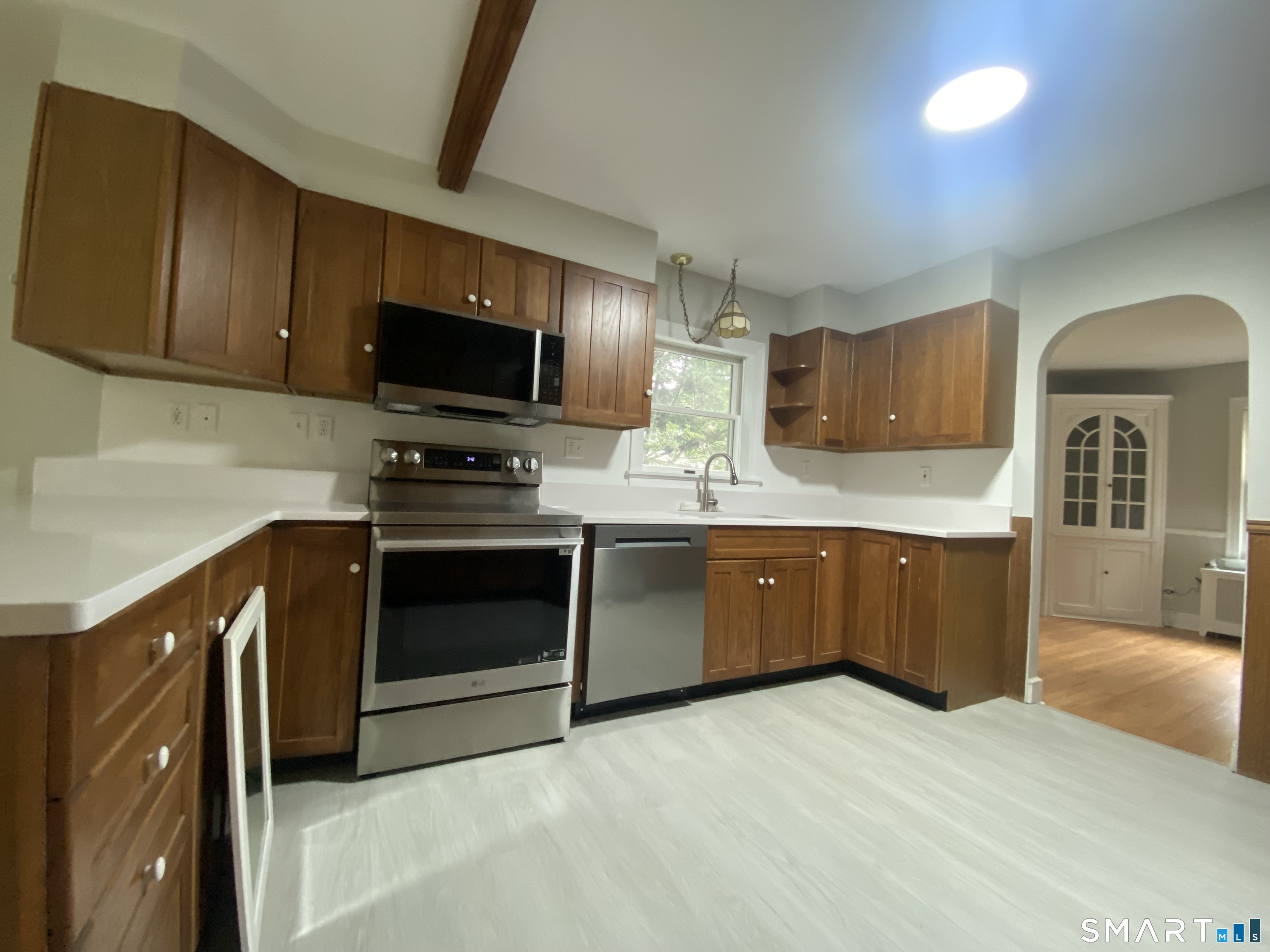 1003 Garden Road Orange, CT 06477 - Photo 5 of 17