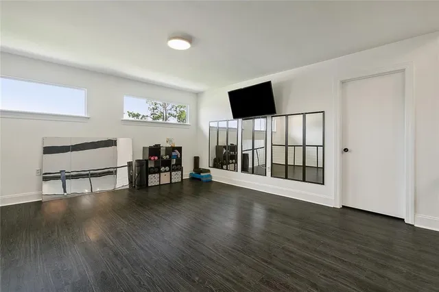 $450,000 | 1800 Lake Salvador Drive, Harvey, LA 70058