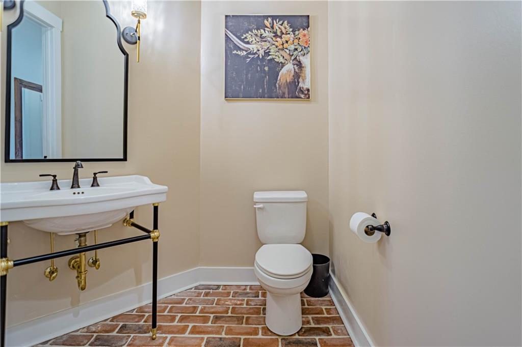 85 Lee Road Smiths Station, AL 36877 - Photo 17 of 36 Gallery Image 17