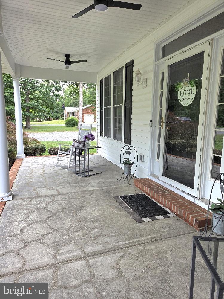 4952 Lansdowne Road Fredericksburg, VA 22408 - Photo 2 of 11