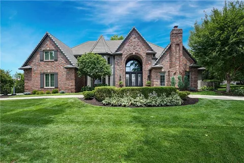 $2,350,000 | 2844 West 118th Terrace, Leawood, KS 66211