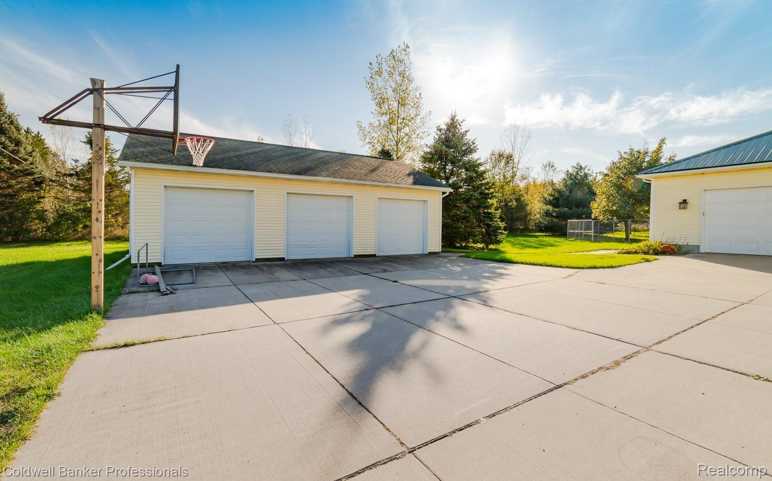 9910 Fostoria Road Fostoria, MI 48435 - Photo 38 of 43 9910 Fostoria-48.jpg