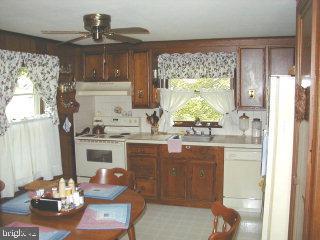 1125 Colonial Road Lancaster, PA 17603 - Photo 6 of 12 Gallery Image 6