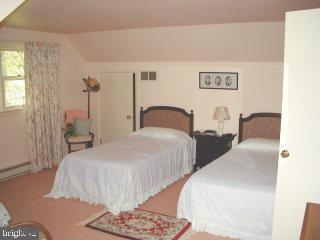 1125 Colonial Road Lancaster, PA 17603 - Photo 8 of 12 Gallery Image 8