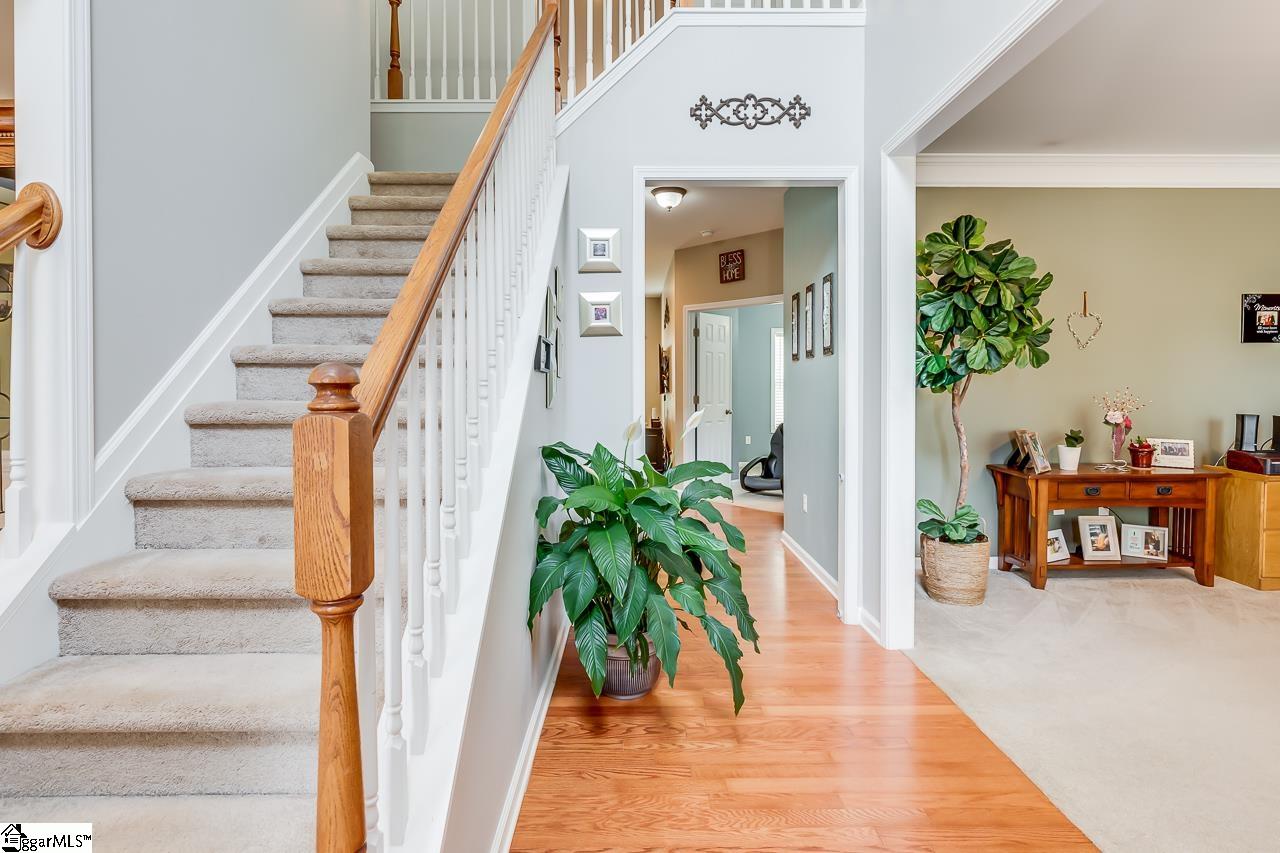 1 Grimes Drive Simpsonville, SC 29681 - Photo 4 of 36