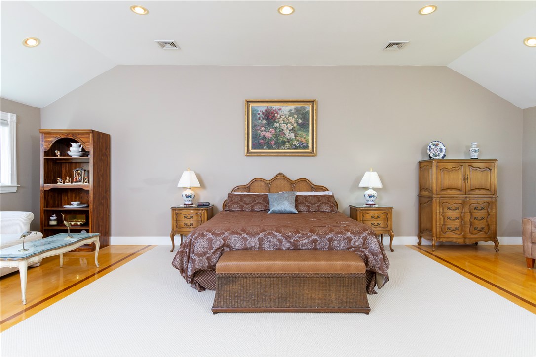 230 Shore Road Westerly, RI 02891 - Photo 12 of 40