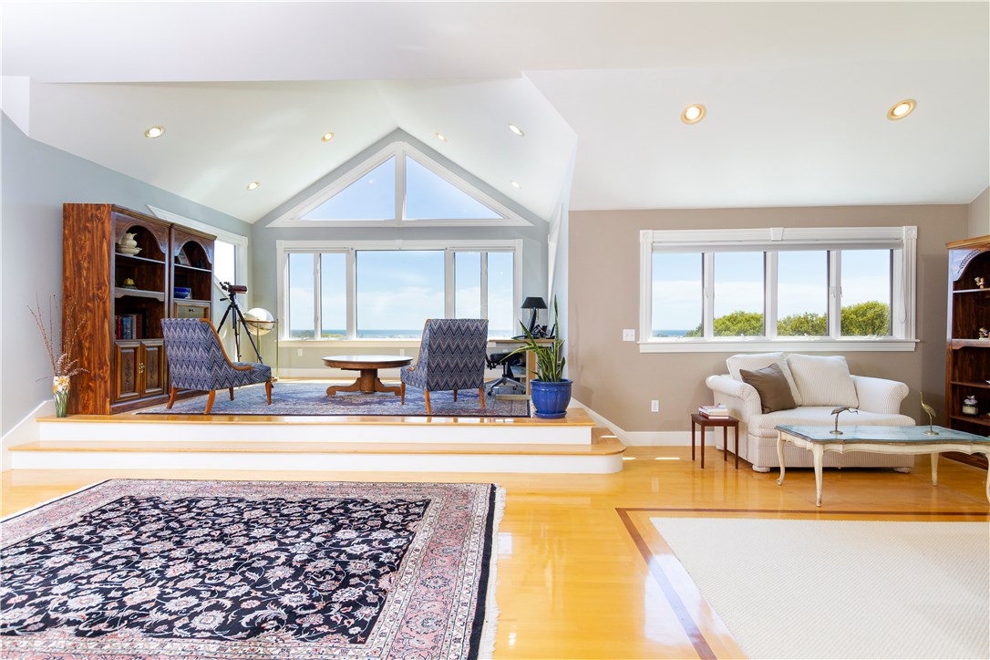 230 Shore Road Westerly, RI 02891 - Photo 13 of 40