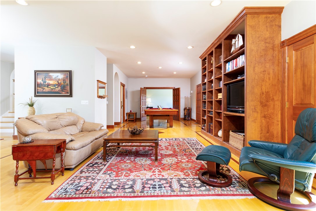 230 Shore Road Westerly, RI 02891 - Photo 22 of 40