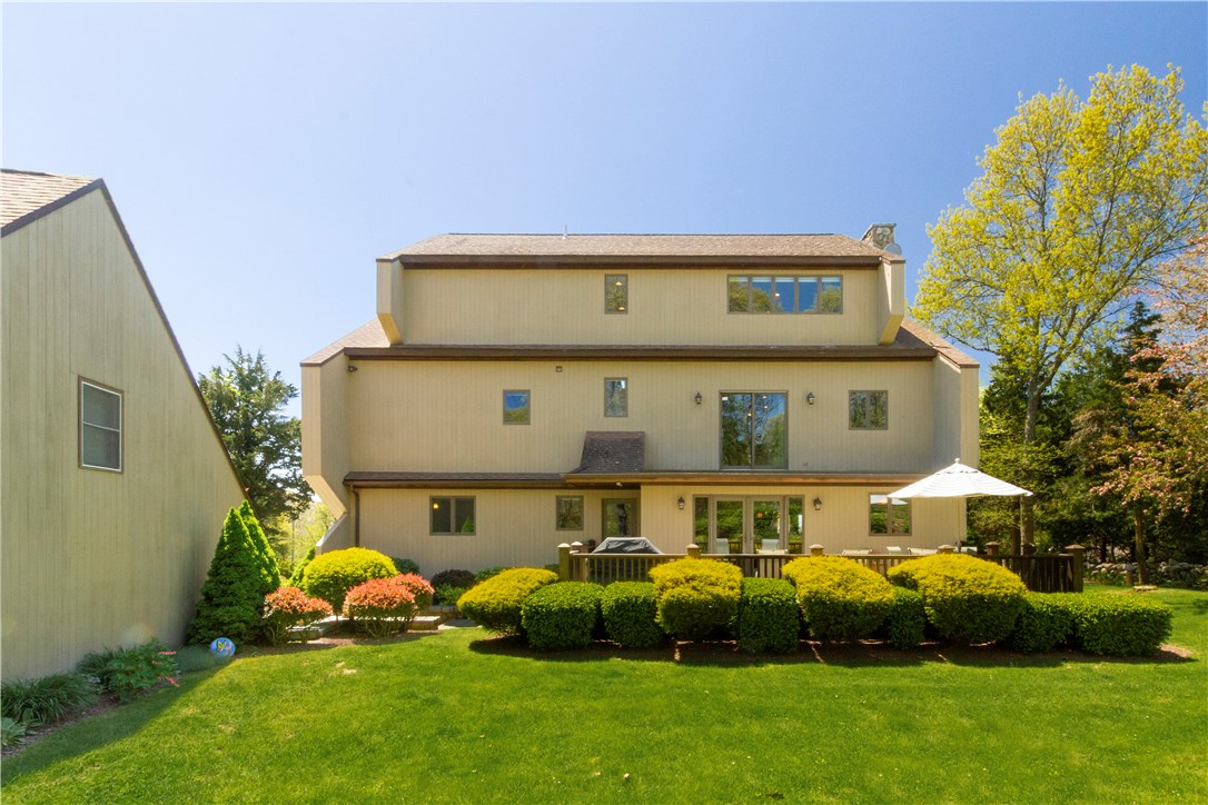 230 Shore Road Westerly, RI 02891 - Photo 33 of 40