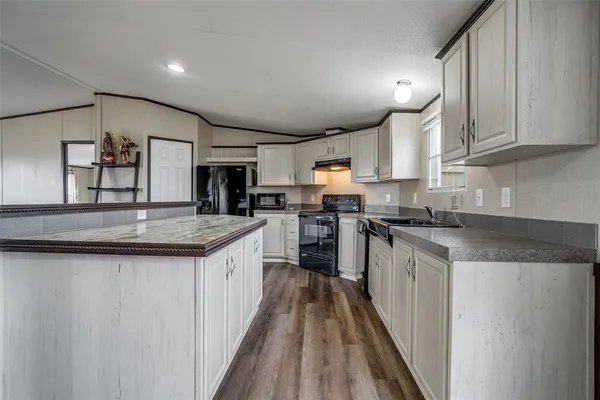 $495,000 | 850 Hcr 3138 Street South, Bynum, TX 76631