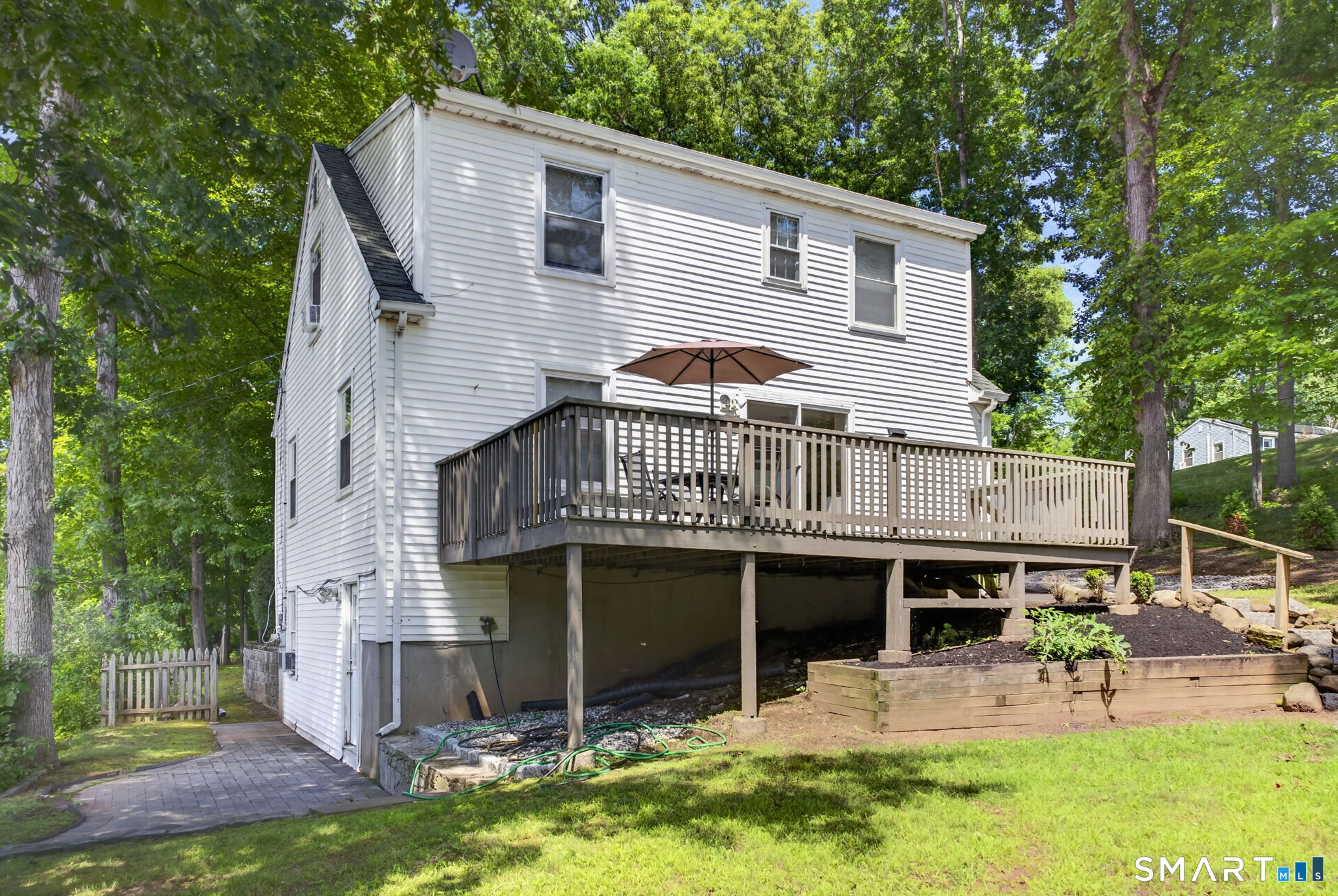 224 Anns Farm Road Hamden, CT 06518 - Photo 37 of 40 Gallery Image 37