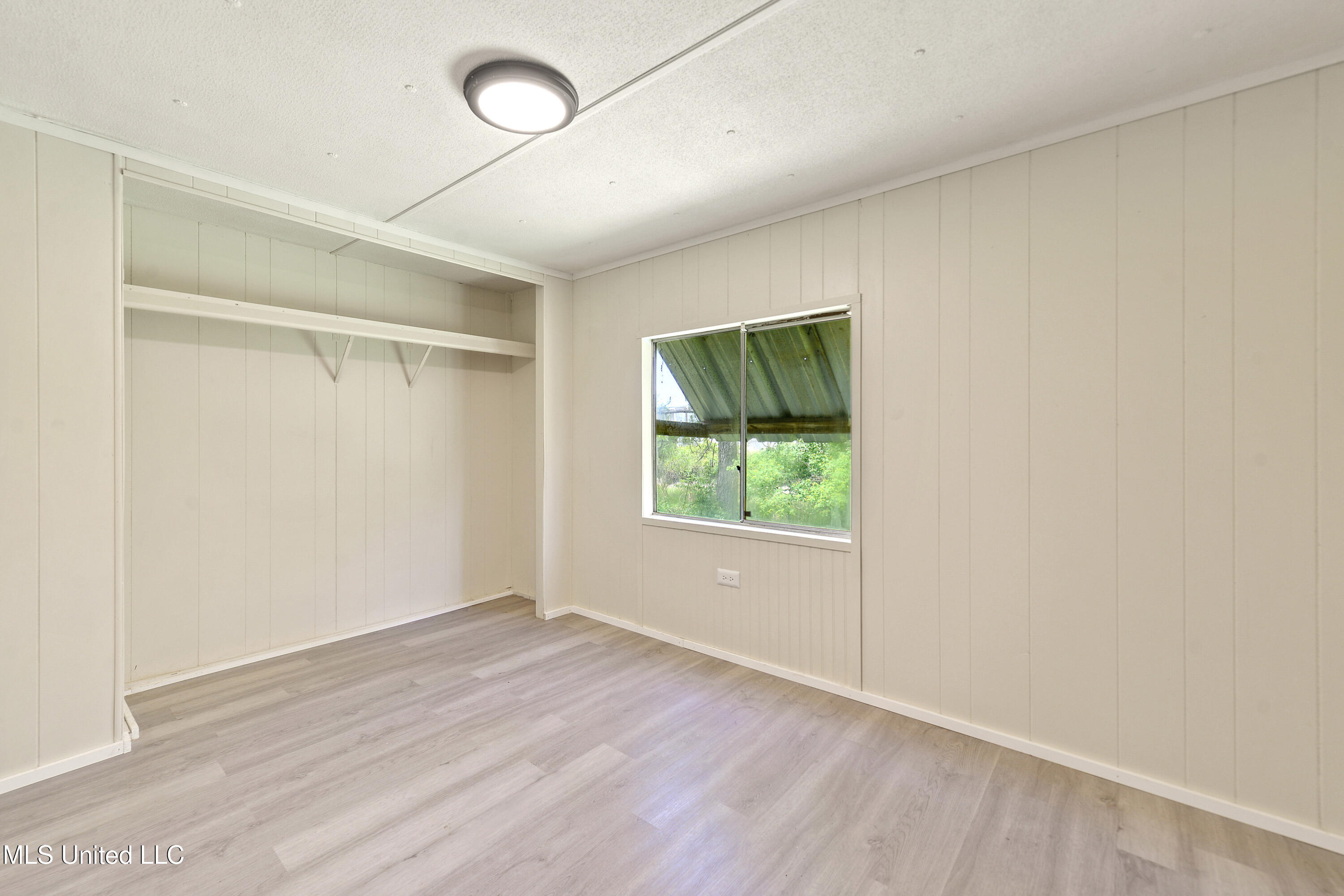 11213 Dobson Road, Unit 11 Gulfport, MS 39503 - Photo 10 of 15 010