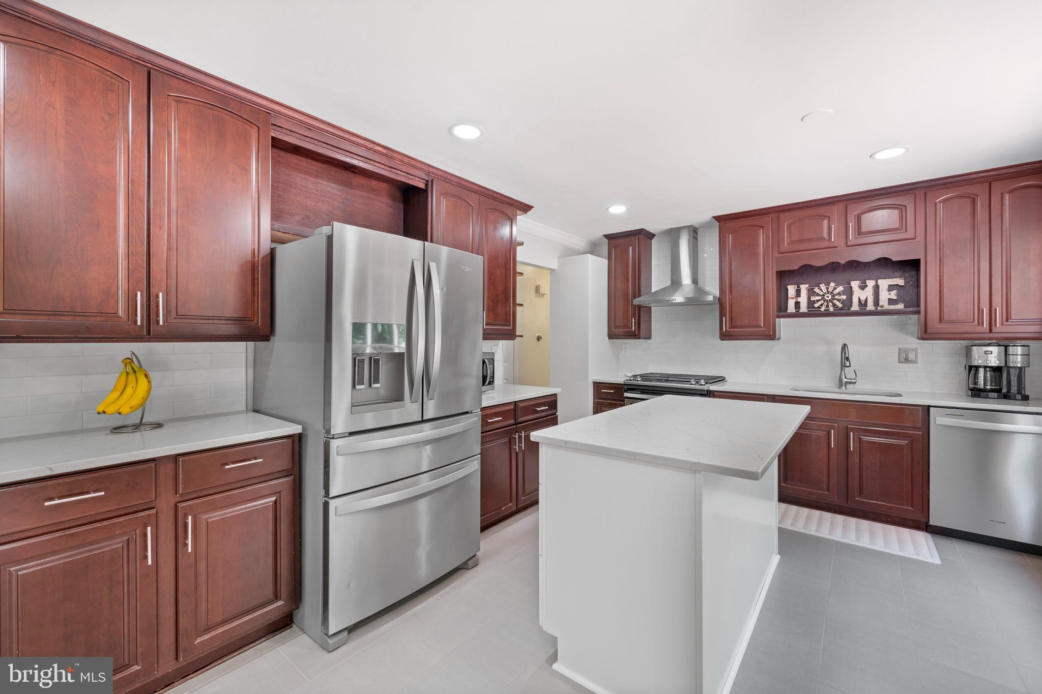 2816 Ridge Road Waldorf, MD 20603 - Photo 6 of 43 Updated kitchen