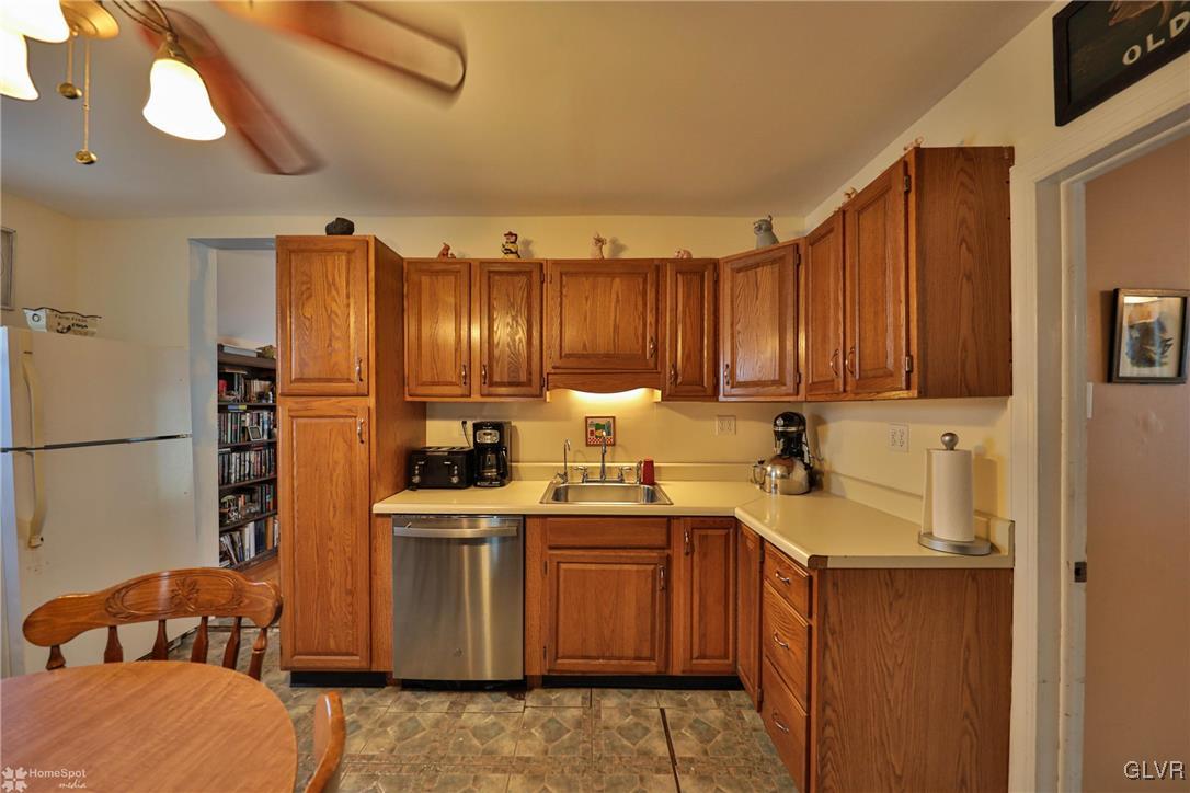 219 Daniels Road Nazareth, PA 18064 - Photo 5 of 21