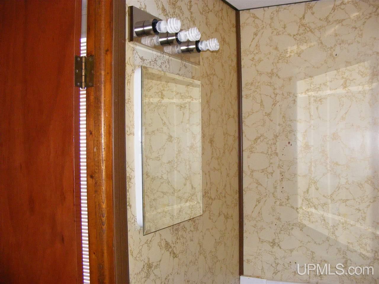 551 Jasper Street Ishpeming, MI 49849 - Photo 8 of 13 Gallery Image 8