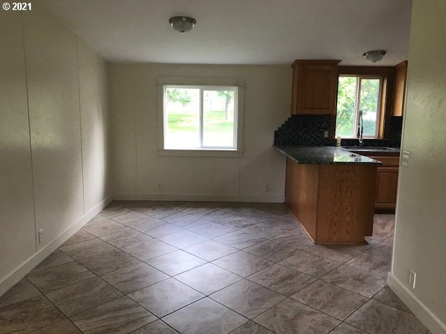 26338 Cory Road Junction City, OR 97448 - Photo 8 of 23 Gallery Image 8