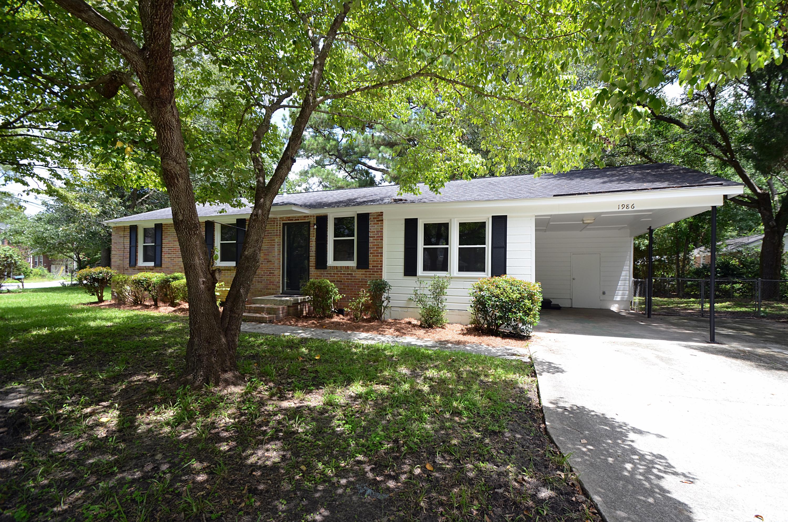 1986 Teakwood Road Charleston, SC 29414 - Photo 2 of 15 DSC_0267