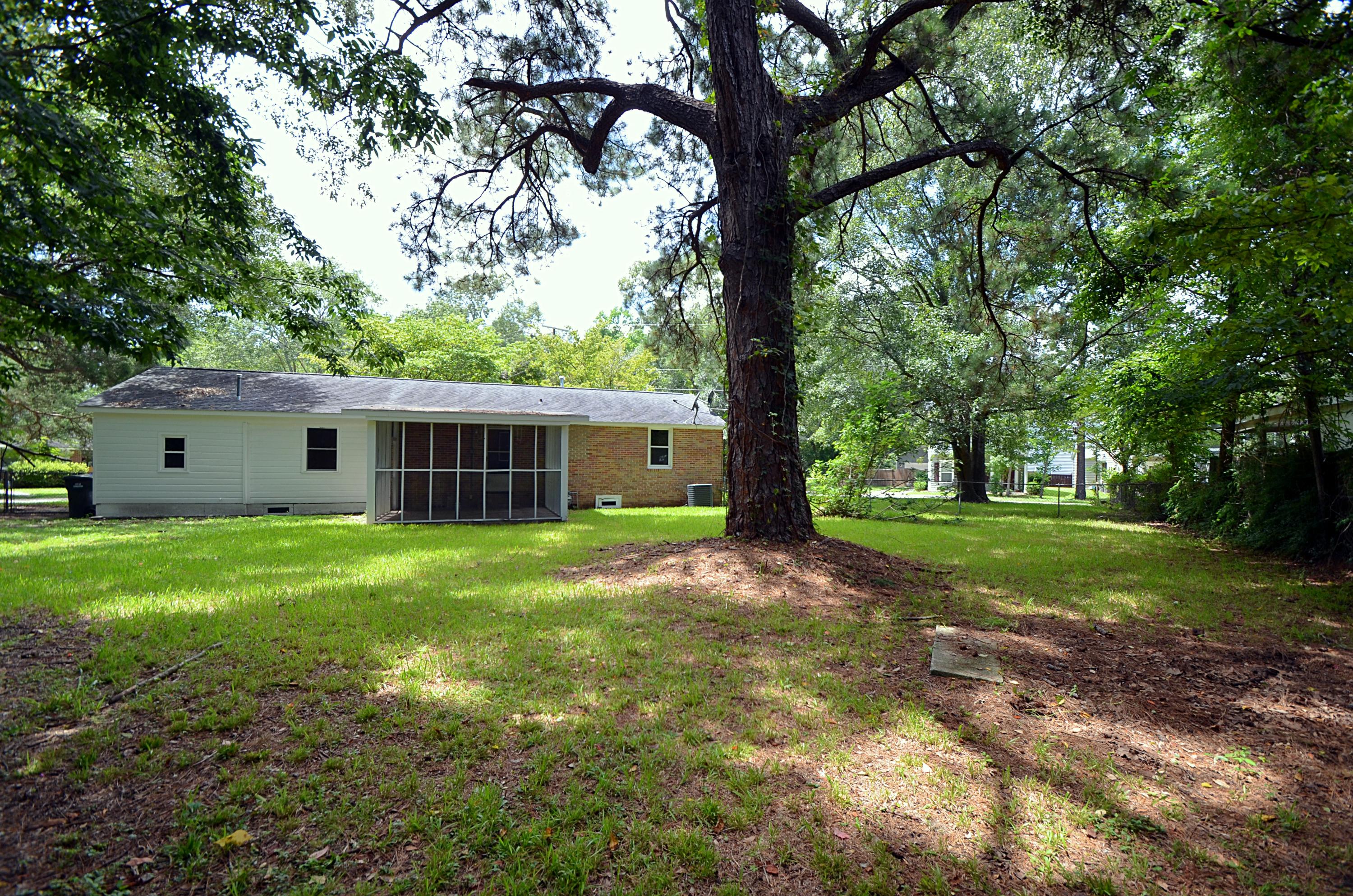 1986 Teakwood Road Charleston, SC 29414 - Photo 13 of 15 DSC_0285