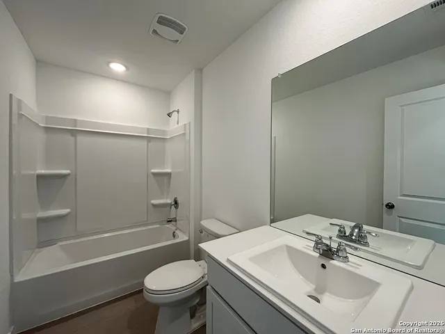 $1,095 | 6731 Chert Chase, Elmendorf, TX 78112