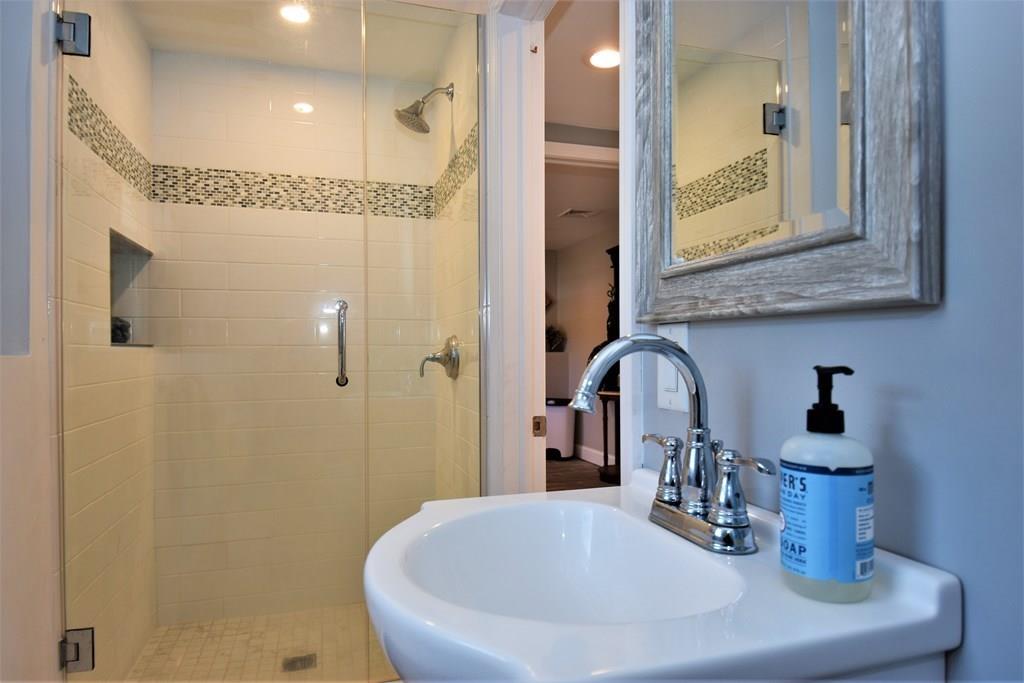 16 Margaret Road Stoneham, MA 02180 - Photo 11 of 30 Gallery Image 11