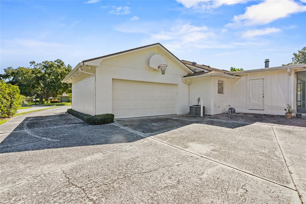 110 Valencia Loop, Unit L00P Altamonte Springs, FL 32714 - Photo 44 of 49 Gallery Image 44