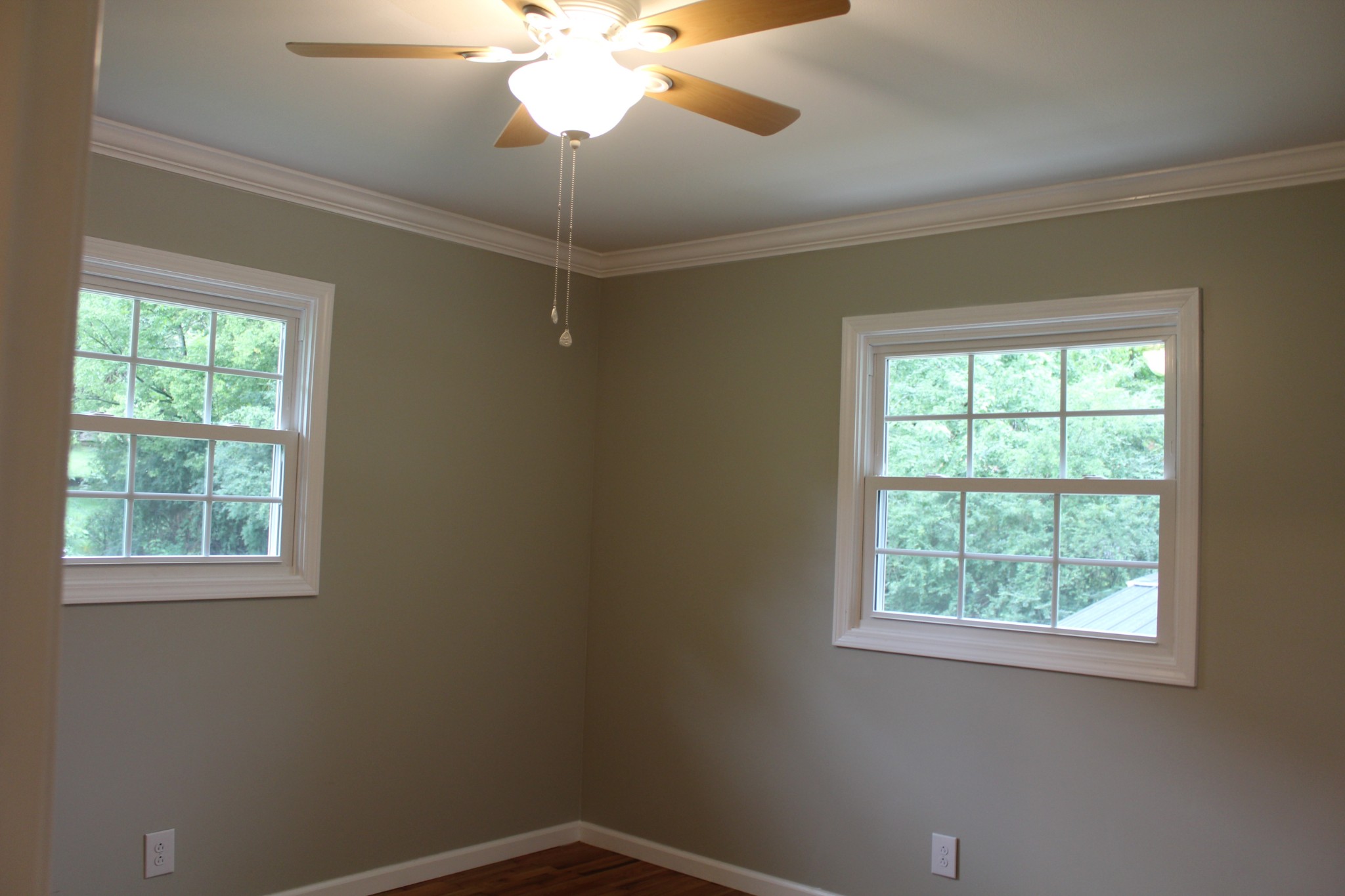 70 Pond Drive Tennessee Ridge, TN 37178 - Photo 13 of 28 a view of a livingroom with a ceiling fan and a window
