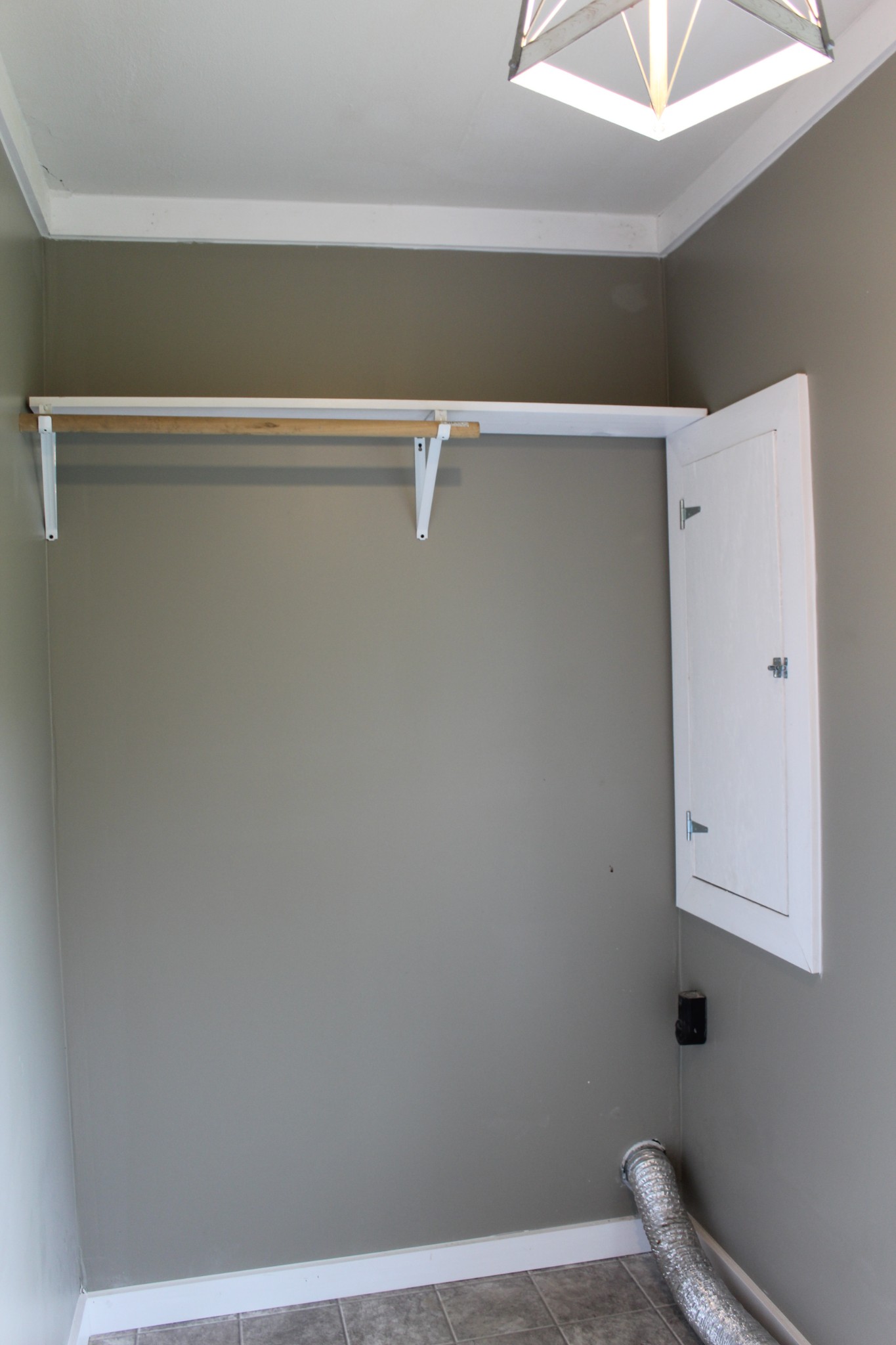 70 Pond Drive Tennessee Ridge, TN 37178 - Photo 19 of 28 a view of small space with racks on the wall