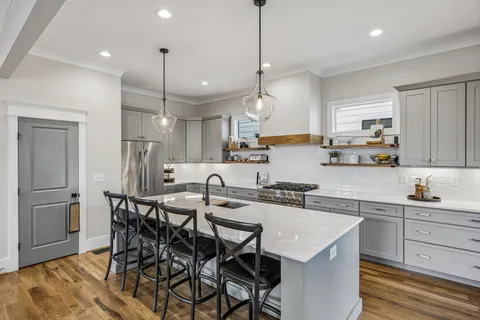 $1,325,000 | 939 Woodmont Boulevard, Nashville, TN 37204