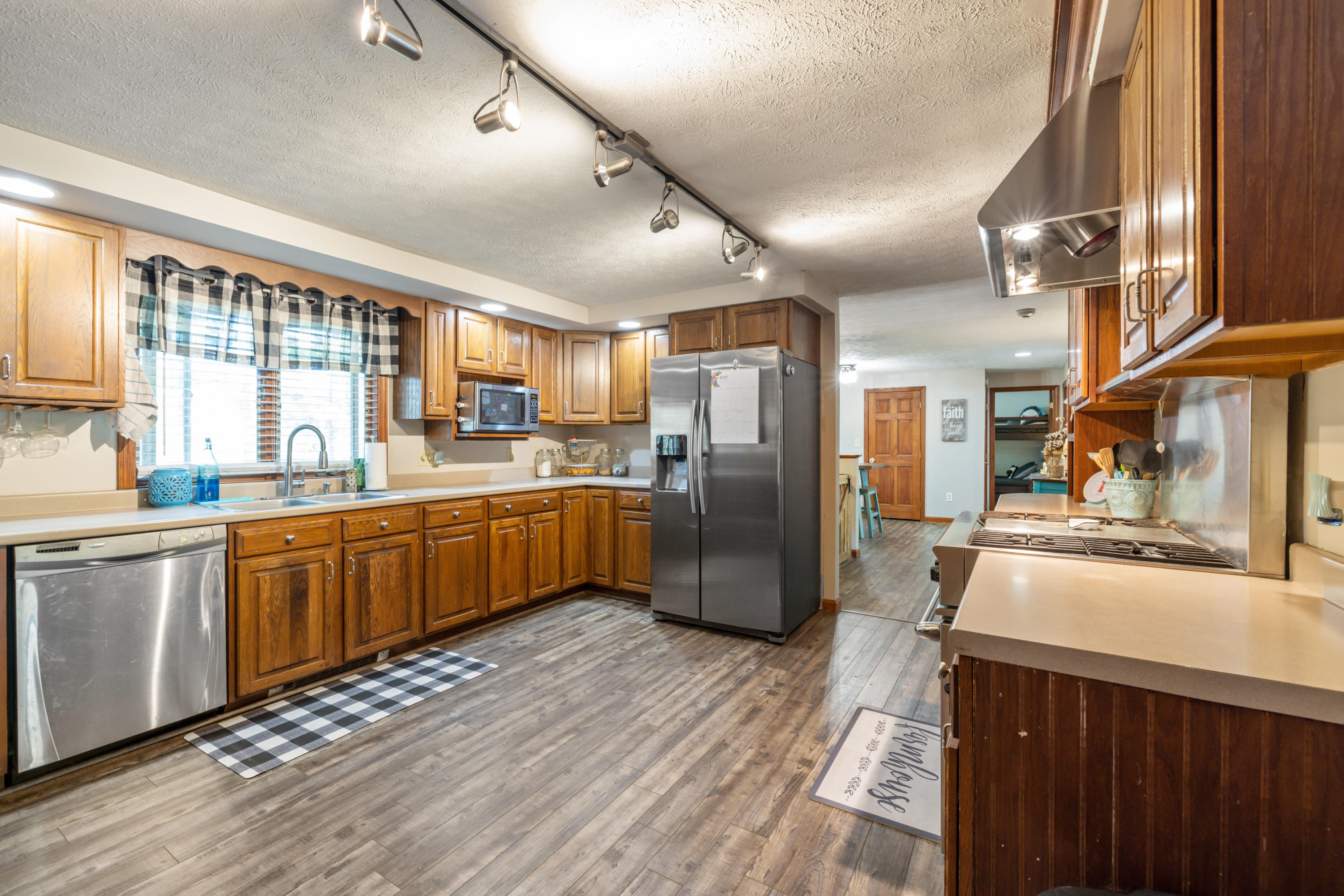132 Old Mill Road Sanford, ME 04073 - Photo 9 of 36 Great, Open Wors Space
