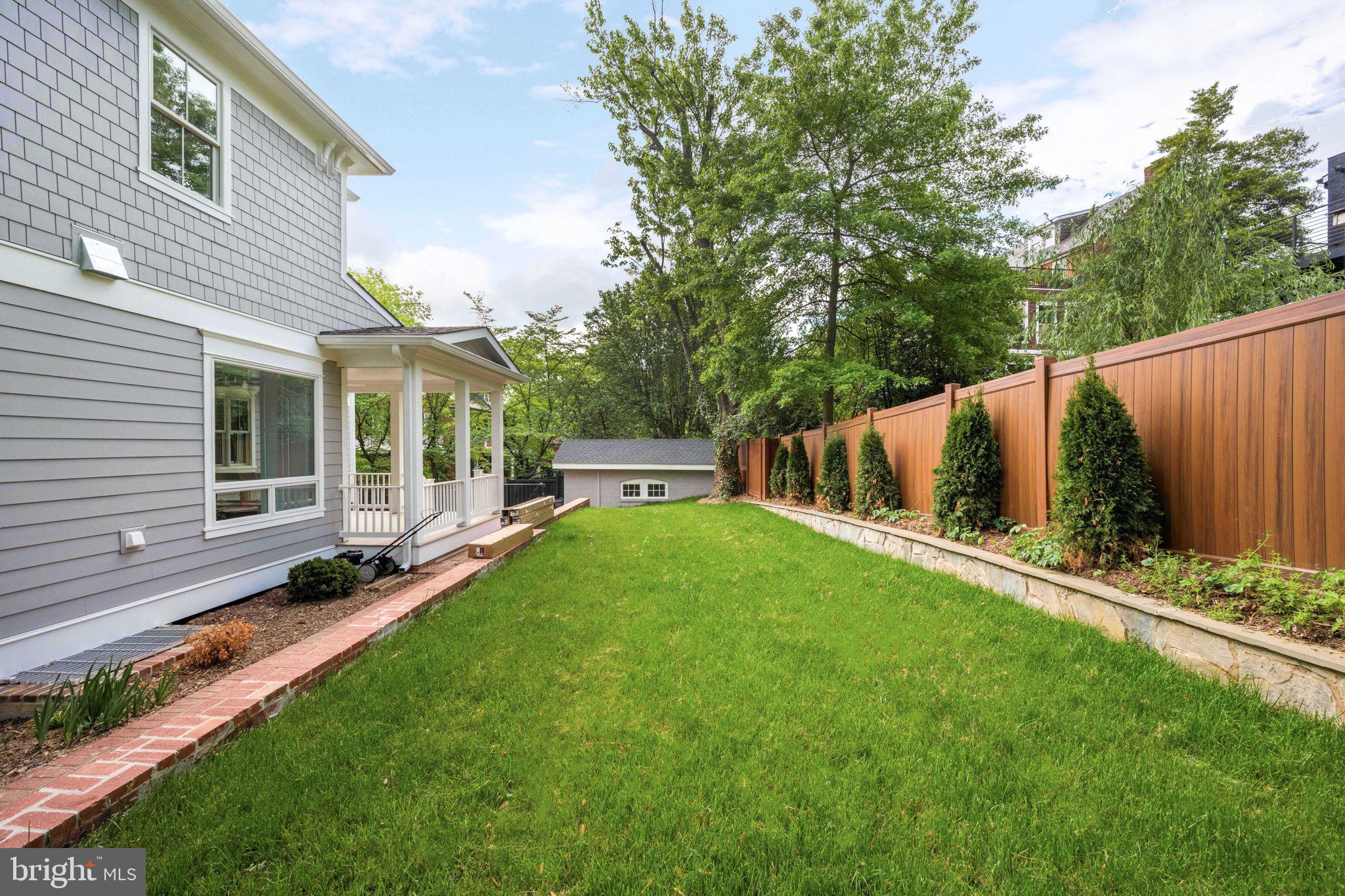 414 Rucker Place Alexandria, VA 22301 - Photo 120 of 135 Back Yard - room for play or just running around