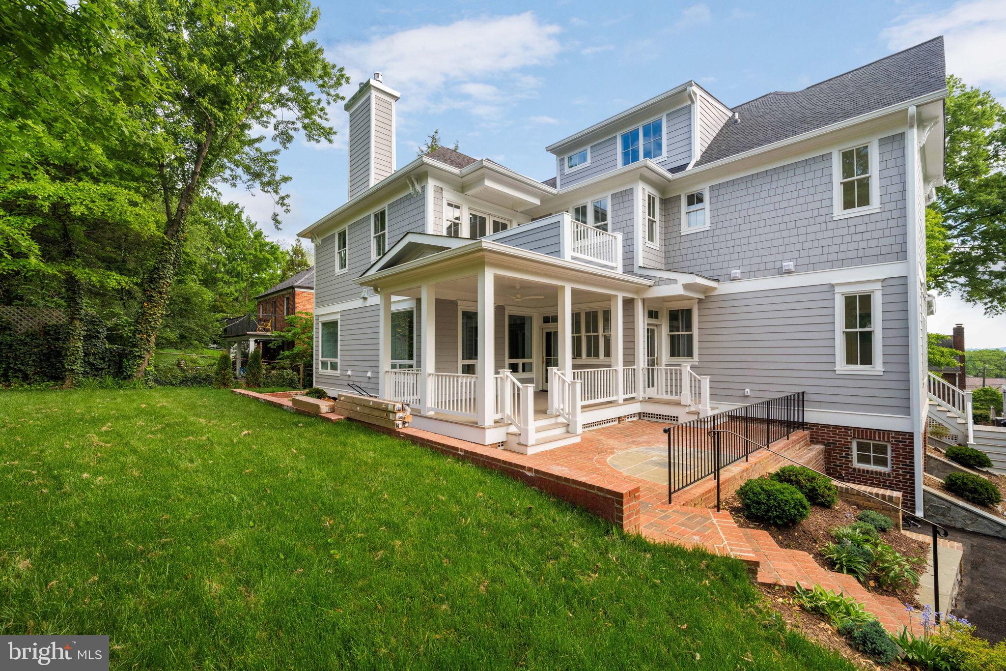 414 Rucker Place Alexandria, VA 22301 - Photo 126 of 135 front view of a house with a yard