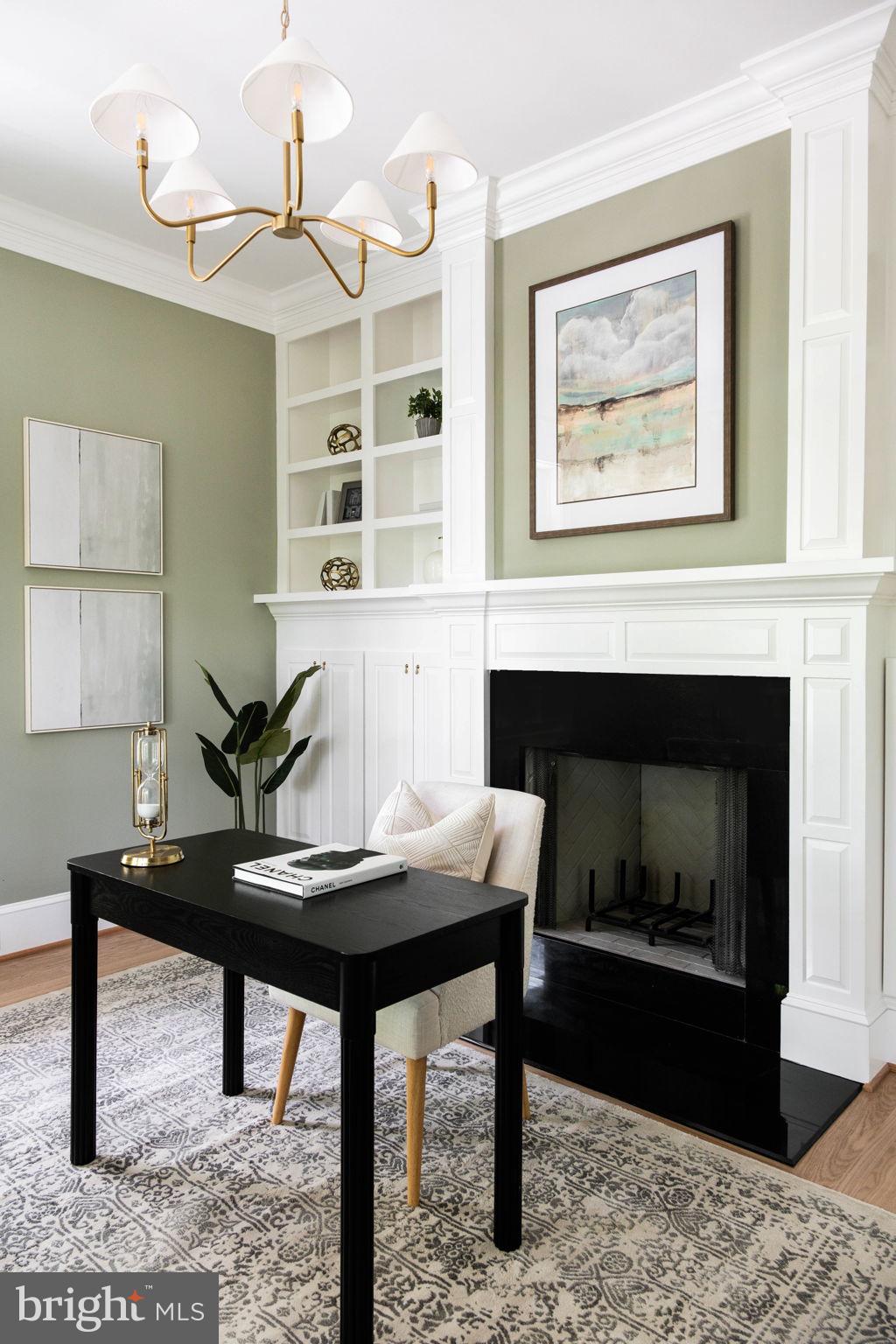 414 Rucker Place Alexandria, VA 22301 - Photo 22 of 135 Built-in cabinets