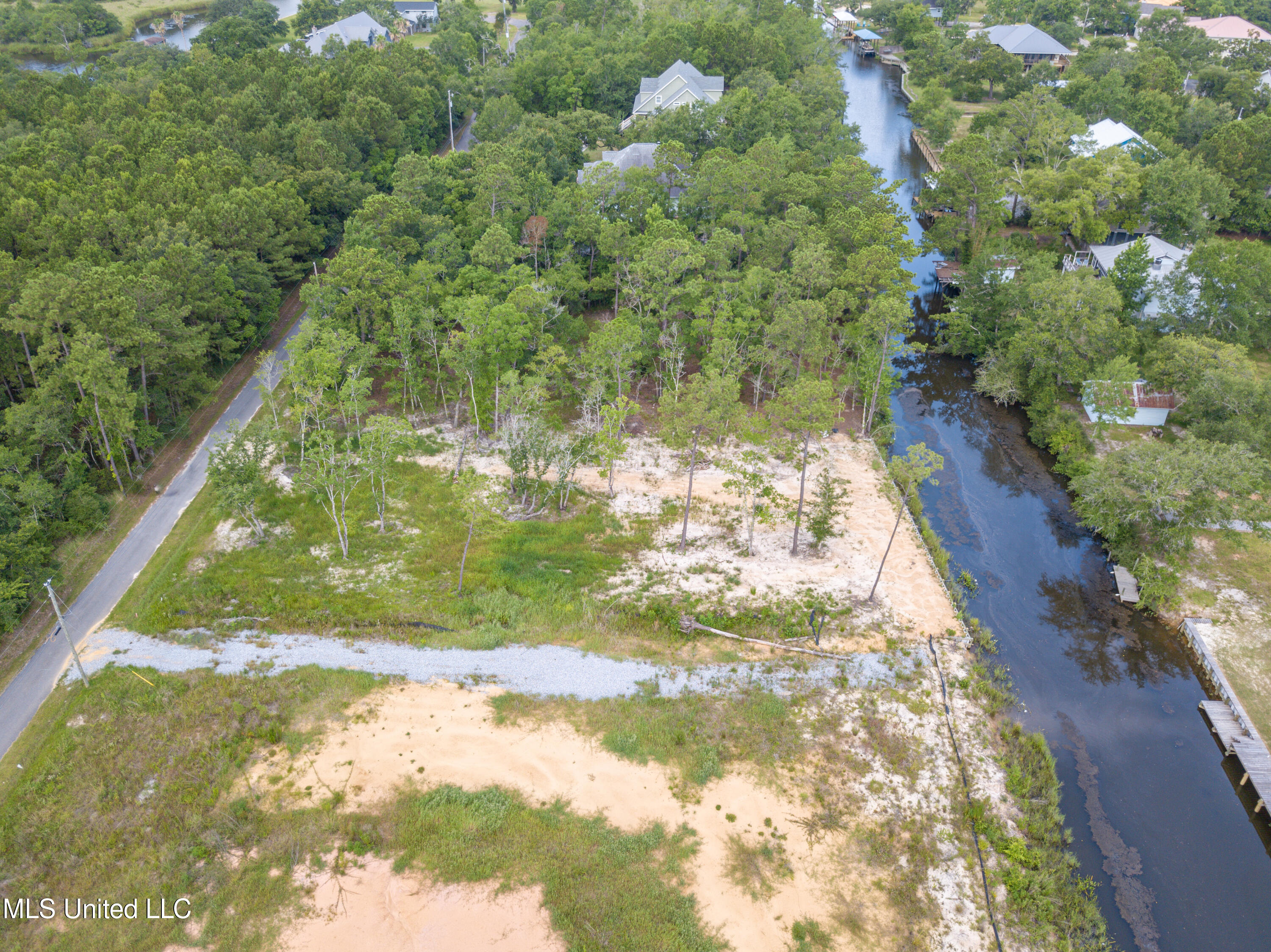 10083 Cain Road Bay St. Louis, MS 39520 - Photo 11 of 17 Cain Rd-11