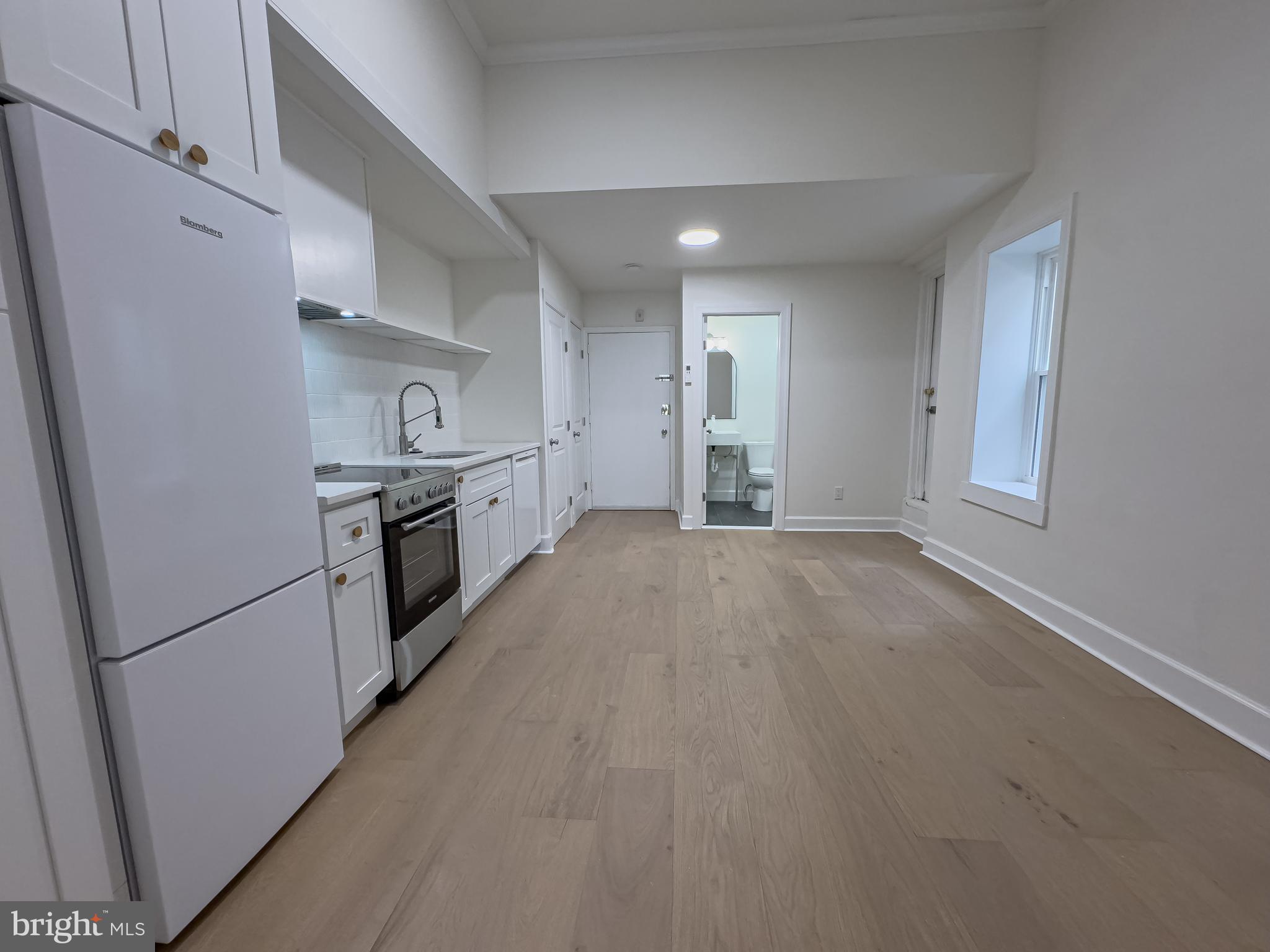 2007 Green Street, Unit 2R Philadelphia, PA 19130 - Photo 7 of 15