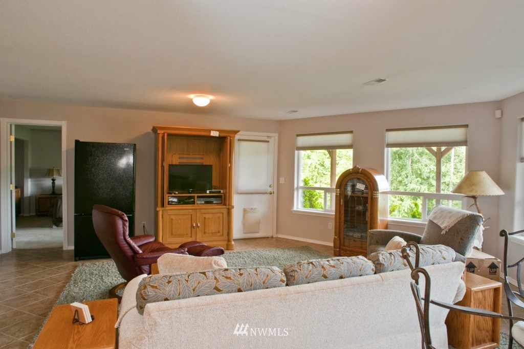 1015 Turkey Road Northwest Olympia, WA 98502 - Photo 17 of 25 Gallery Image 17